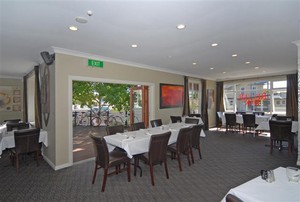 The Clive Hotel and River Bar will be sold as a going-concern by negotiation through Bayleys. 